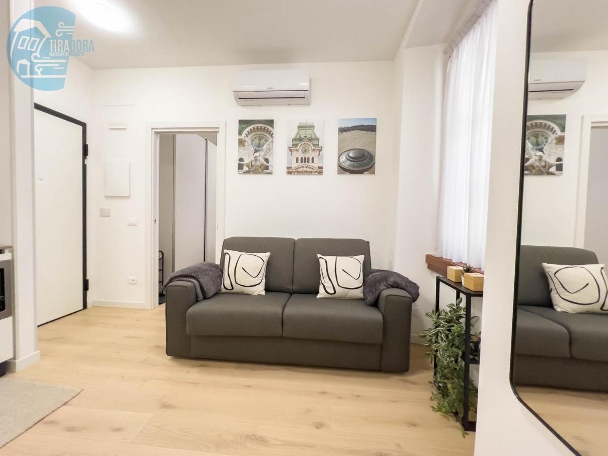 Апартаменты Piazza Della Borsa 3C Tirabora Short Rent Триест Экстерьер фото